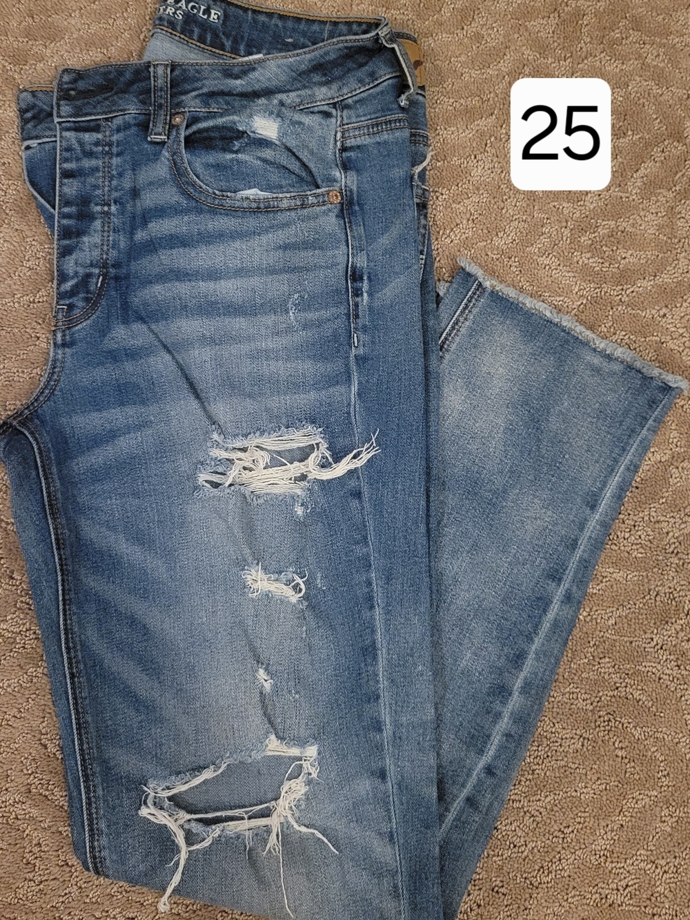 American Eagle Outfitters Light Blue Distressed Jeans Size 10 Long